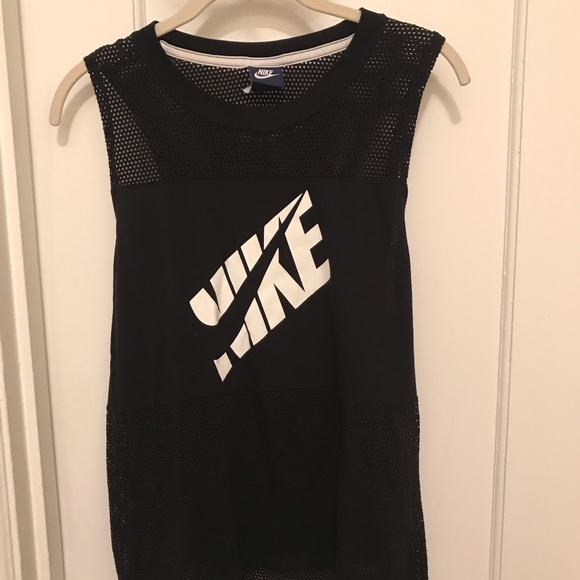 Nike Top - Picture 1 of 4